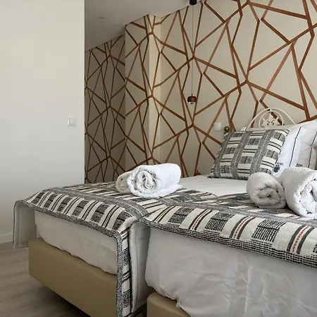 Casa Eiras, Em Cinfaes, No Douro *