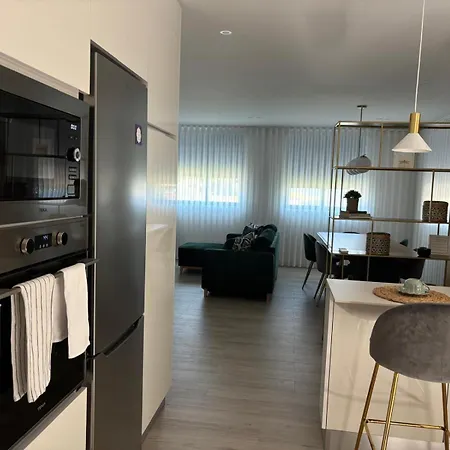 Casa Eiras, Em Cinfaes, No Douro Cinfães