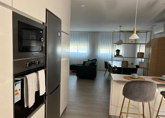 Casa Eiras, Em Cinfaes, No Douro 친파에스